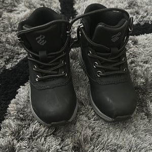 Boys Rocawear boots